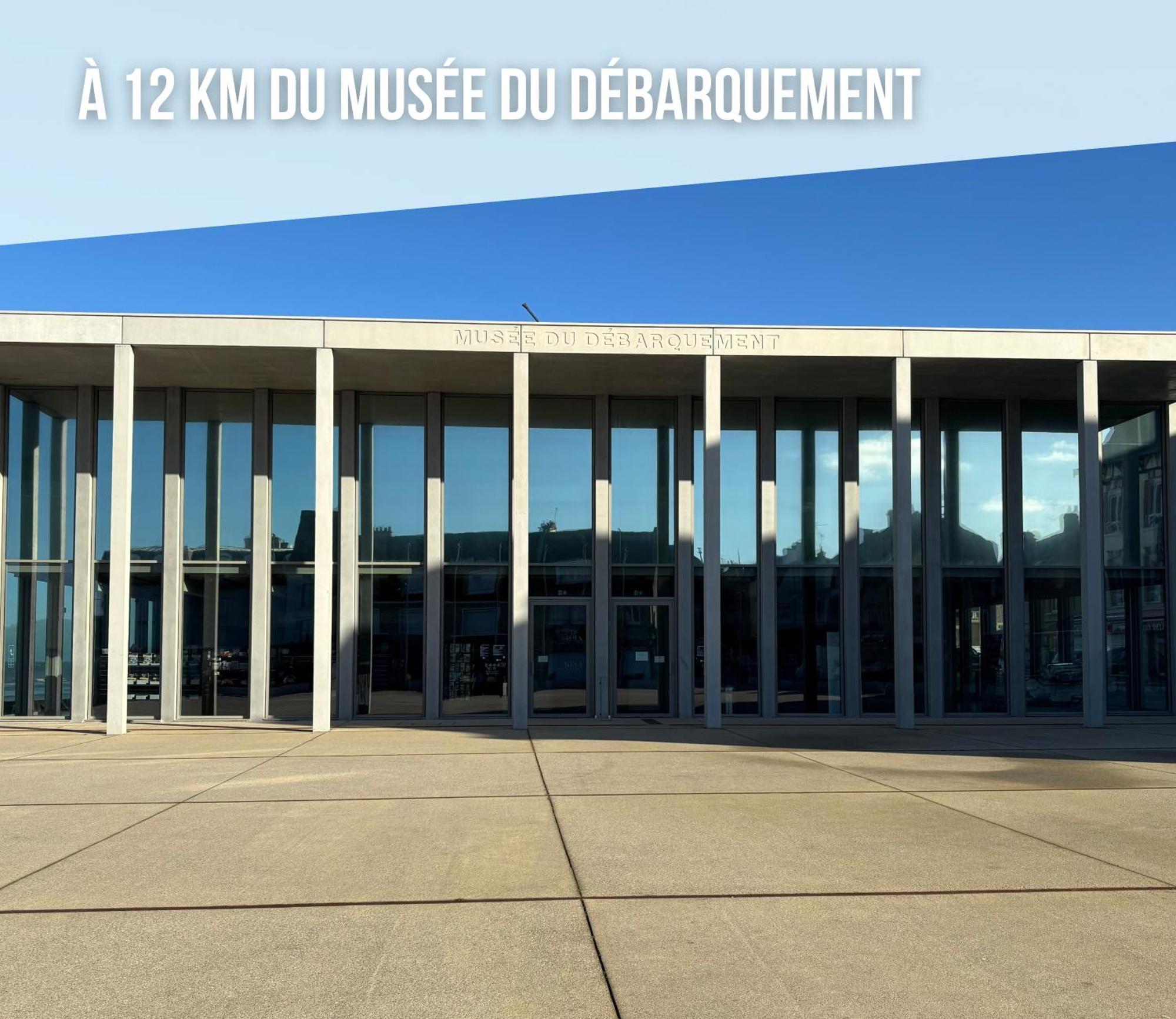 Grand appart - CENTRE HISTORIQUE - LUMINEUX - Bayeux - proche Omaha Beach Extérieur photo